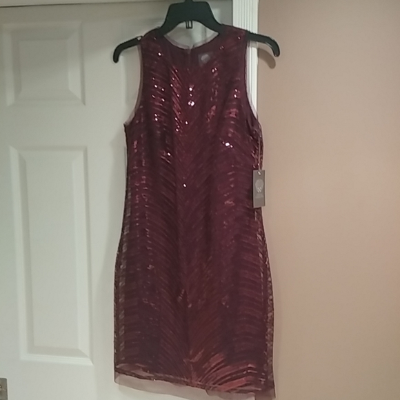 NWT Vince Camuto Sleeveless Sequin Dress - Picture 2 of 4